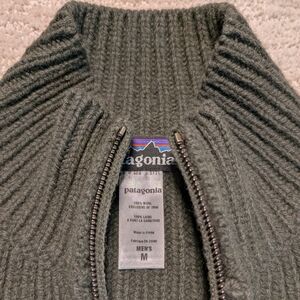 Patagonia men's Ribbed Cowl Neck Sweater - Gray